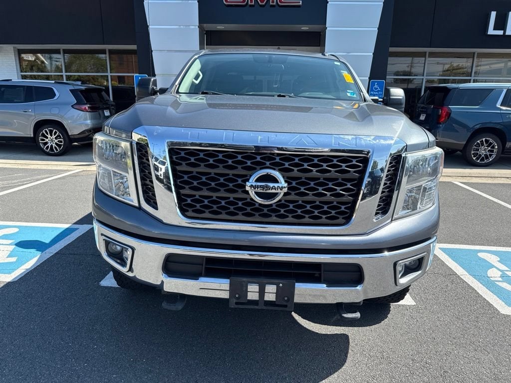 nissan titan xd 2017 1N6BA1F36HN559299 image nissan titan xd 2017 1N6BA1F36HN559299 image